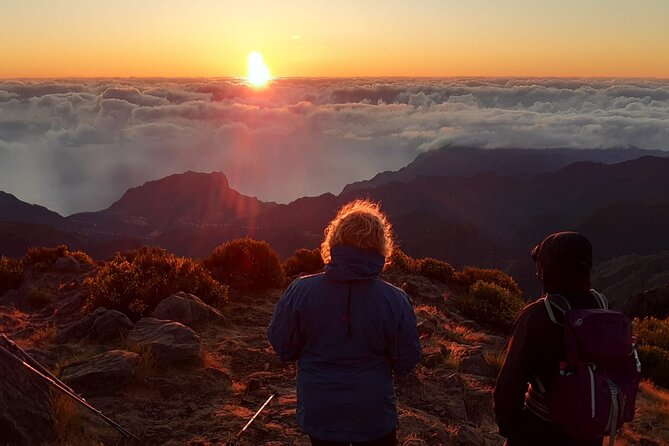 Private Sunrise Pico do Areeiro Half Day with easy levada walk - Sunrise at Pico do Arieiro, and why the 6:00 am start matters