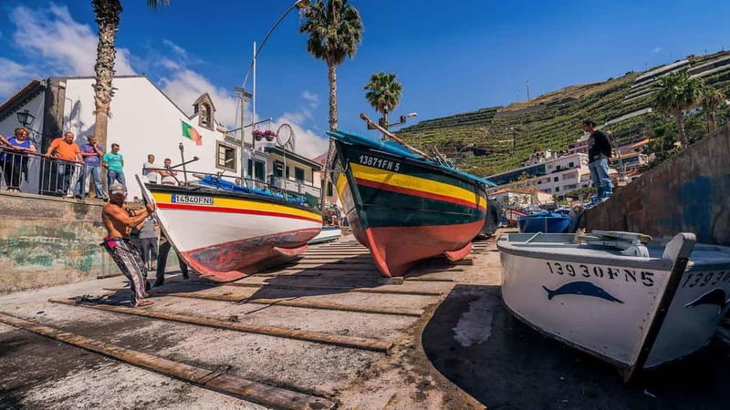 Private Vespa Tour Funchal & Câmara Lobos (3hrs) - Funchal Cathedral walk, quick and worth it