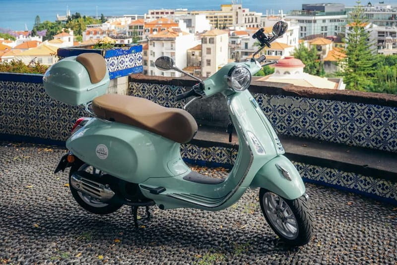 Private Vespa Tour Funchal & Câmara Lobos (3hrs) - Pico Fortress and Pico dos Barcelos city and bay views