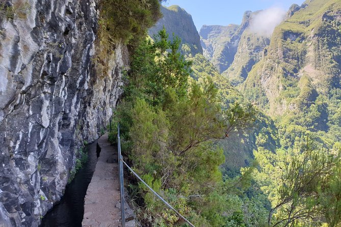 Queimadas-Caldeirão Verde - Green Cauldron stop: what to expect at the highlight area