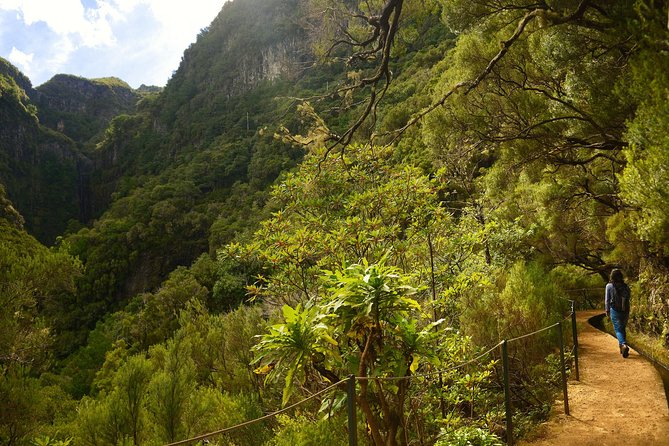 Rabaçal - Levada das 25 Fontes - Levada do Risco and the 800 m tunnel: what to prepare for