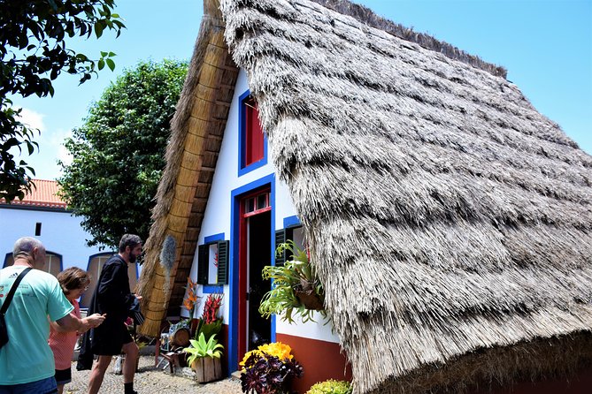 Santana / Typical Houses Tour - Ribeiro Frio in the Laurisilva Forest: Where the Day Gets Quiet