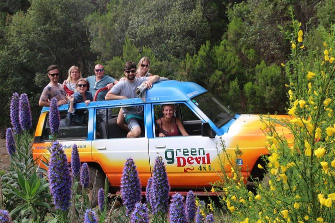Sea Cliff & mountains Private 4x4 tour - Why guides like Nuno and Hugo can change the whole feel of the day