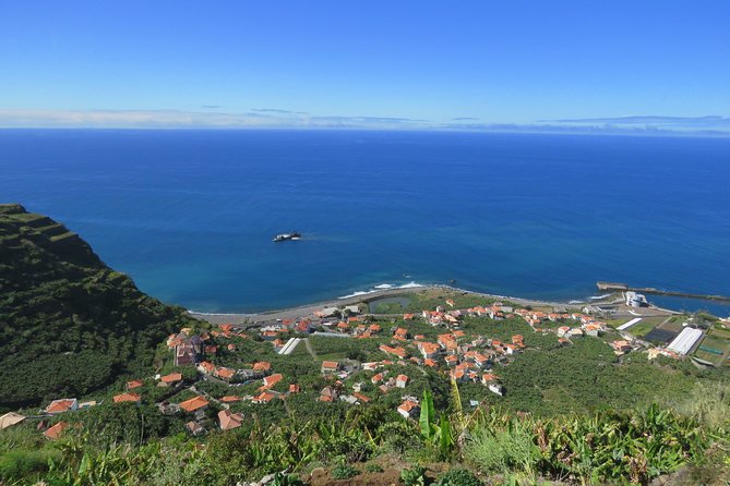 The best of SouthWest - open top roof 4x4 experience - Ponta do Sol and the pebble beach: postcards, but with real texture