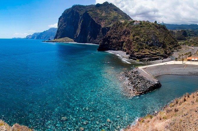 Tour - 8 Villages to the East - Ponta de São Lourenço: The Eastern Peninsula’s Arid, Volcanic Contrast