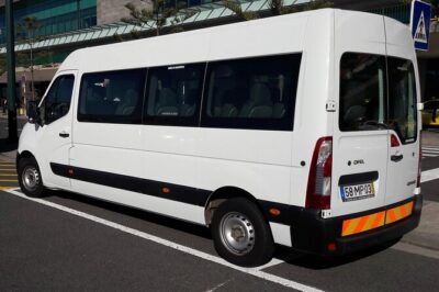 Transfer Privado e Confiável: Aeroporto → Funchal (ou vice-versa)