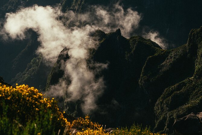 Transfer to Picos da Madeira - Pico do Arieiro and Pico Ruivo - Climbing Toward Pico Ruivo and the Highest-Point Payoff