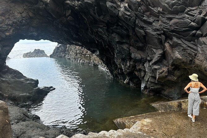 Unveil West Madeira: 4x4 Cliffs, Pools & Views - Cabo Girão Skywalk: the glass platform with the 2€ ticket
