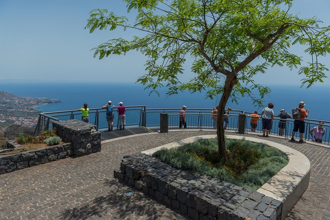 West Tour - Stop 2: Cabo Girão, the 580-meter viewpoint with a glass platform